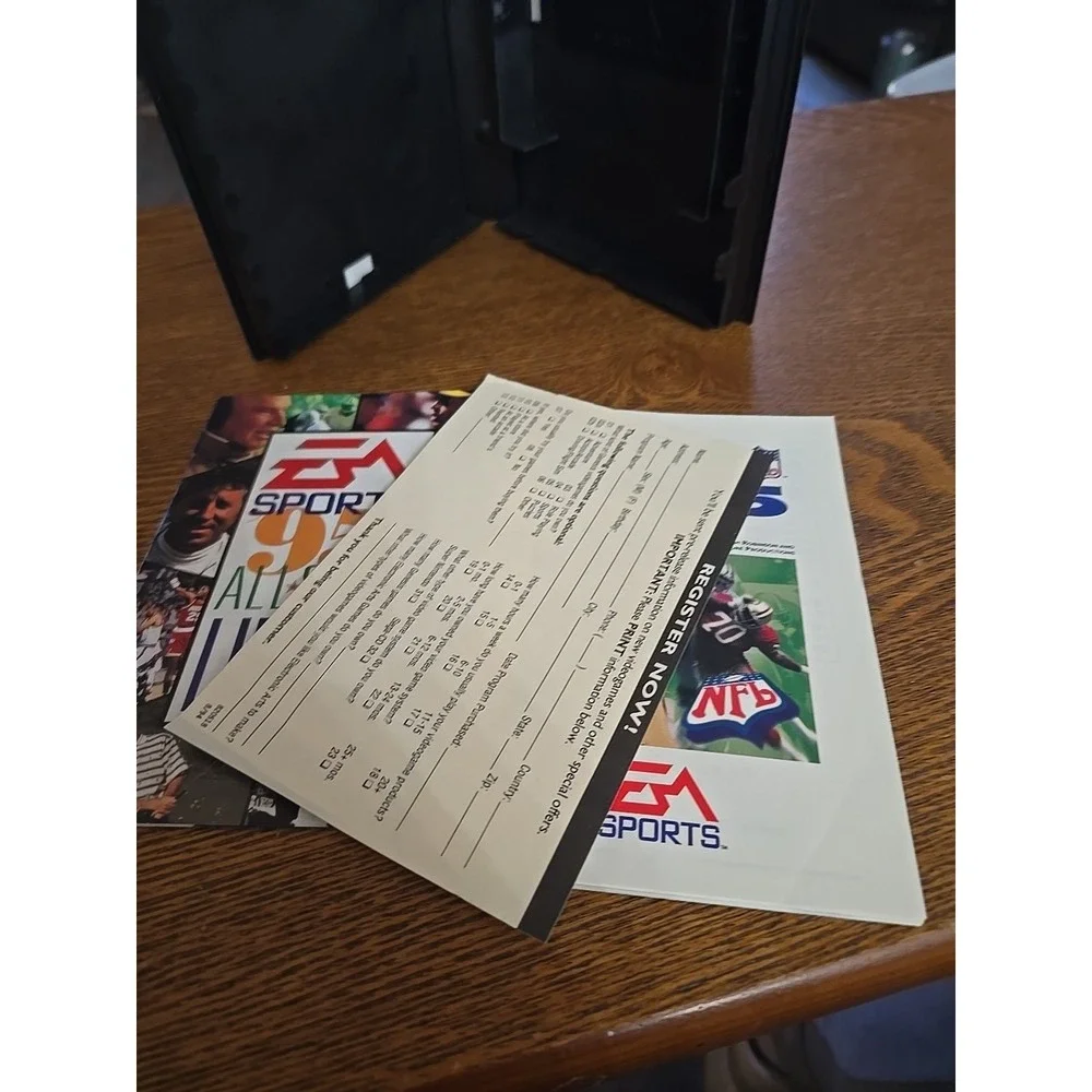 NO GAME Madden 95  MANUAL & CASE ONLY - Sega Genesis‎
